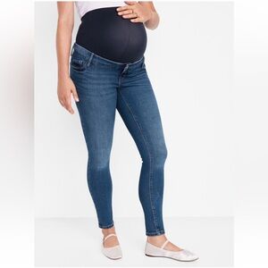 Old Navy Maternity Skinny Jeans in Dark Blue